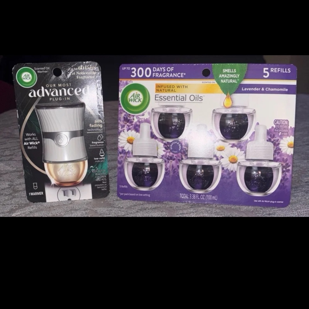 Air Wick Lavender & Chamomile Plug-In Scented Oil Kit